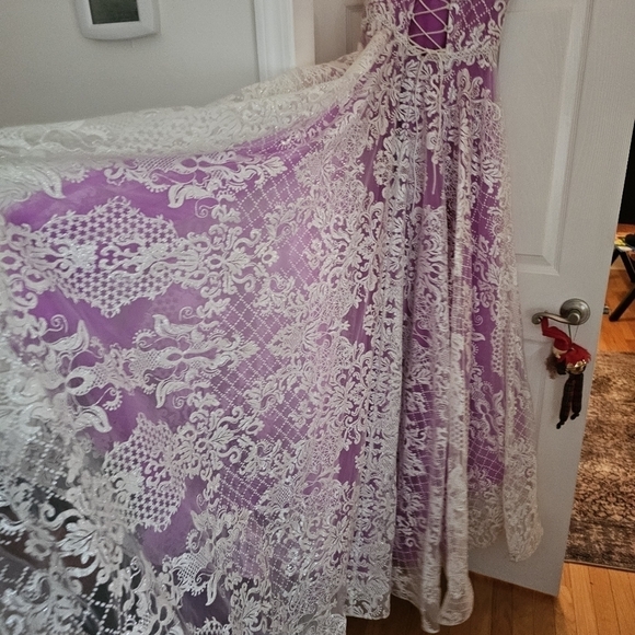Stunning RACHEL ALLAN Purple and off white PROM Gown - Picture 11 of 12